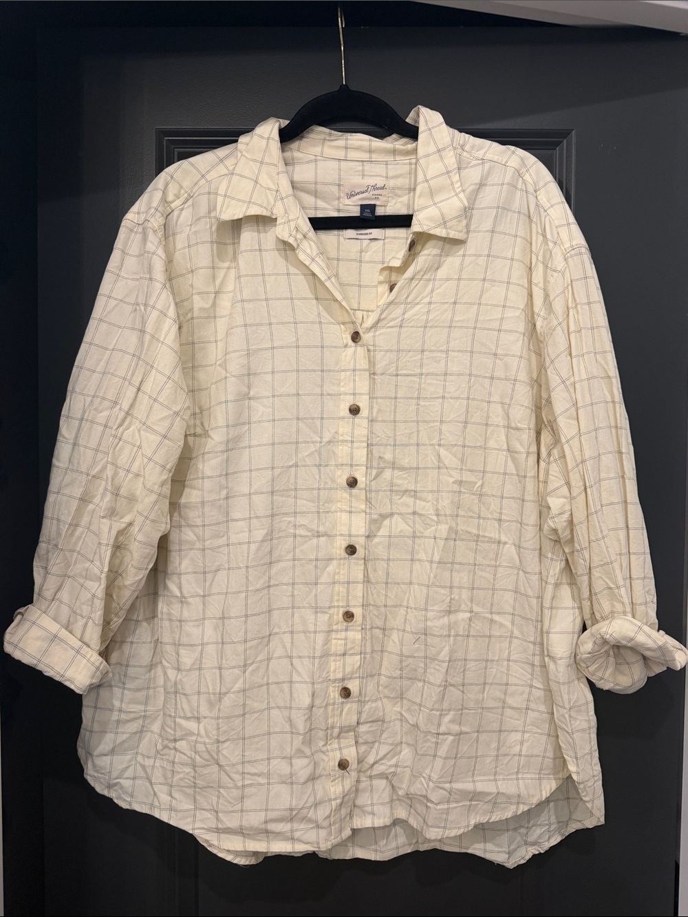 Universal Thread Women’s Cream Windowpane Button-Down Shirt